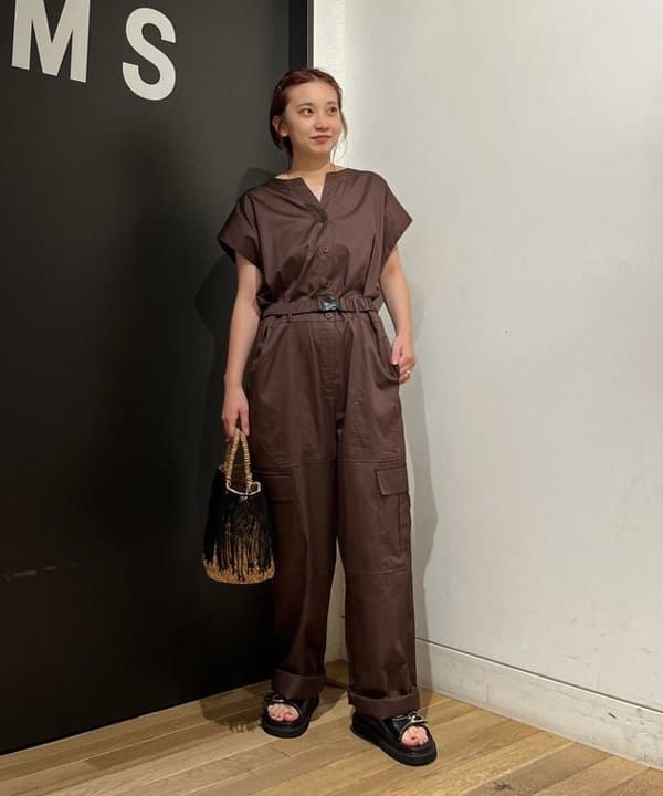 Ito_ririkaさんの「BEAMS WOMEN｜Devotion TWINS / コットン ショートスリーブ ジャンプスーツ」を使ったコーディネート