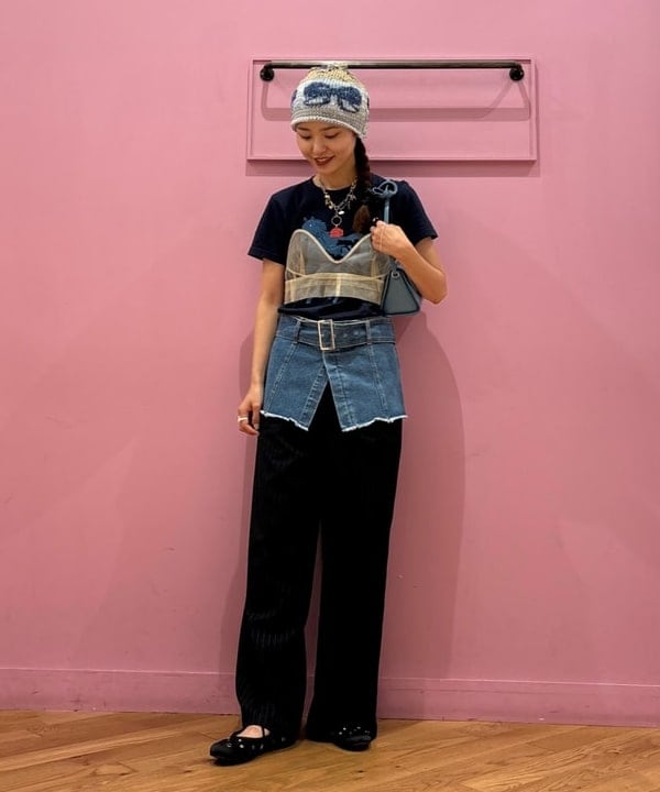 佐々木 南美さんの「BEAMS WOMEN｜BEAMS BOY / シルバー925 ナロー パームカフ」を使ったコーディネート