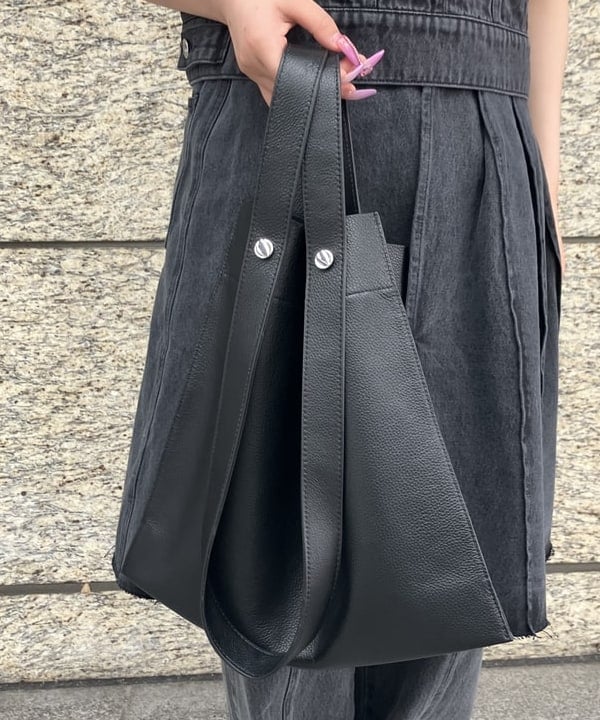 リズさんの「BEAMS WOMEN｜BEAURE &times; Ray BEAMS / 別注 2WAY バッグ | A4サイズ対応・オンオフ兼用・通勤・通学」を使ったコーディネート
