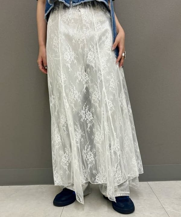 ヒカリさんの「BEAMS WOMEN｜Ray BEAMS / 箔プリント デニムパンツ」を使ったコーディネート