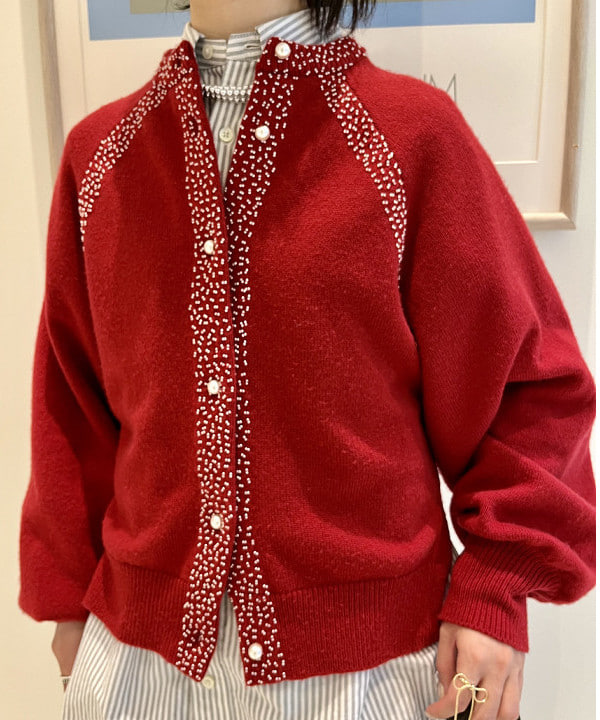 にしだてさんの「BEAMS WOMEN｜maturely / ビーズ エンブロイダリー バック オープン カーディガン」を使ったコーディネート