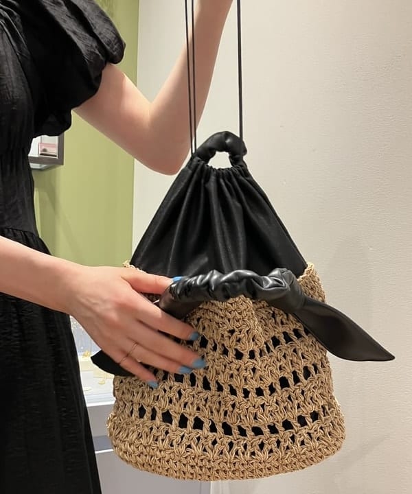 神坂 莉子さんの「BEAMS WOMEN｜Ray BEAMS / K10 ベネチアン ネックレス」を使ったコーディネート