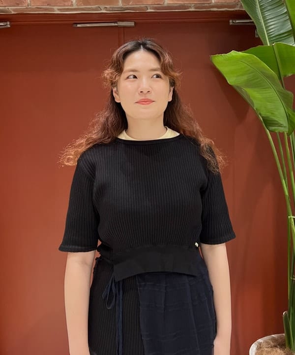 エノモト アミさんの「BEAMS WOMEN｜maturely / Rib Gimmick Short Sleeves」を使ったコーディネート