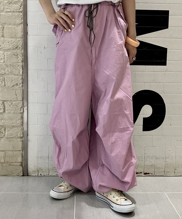 小原 もこさんの「BEAMS WOMEN｜CONVERSE / ALL STAR HI」を使ったコーディネート