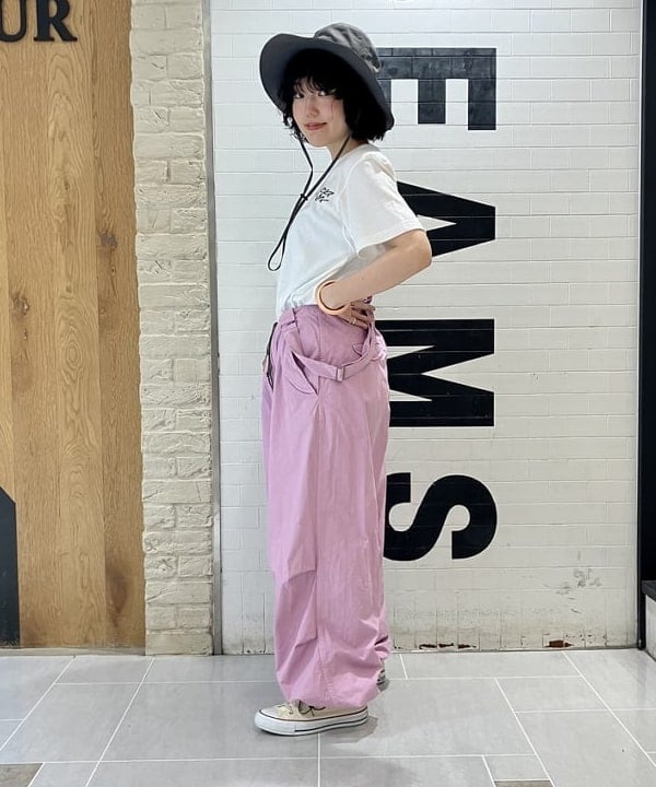 小原 もこさんの「BEAMS WOMEN｜CONVERSE / ALL STAR HI」を使ったコーディネート