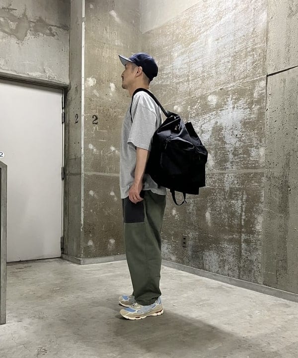 穴井 唯志さんの「BEAMS WOMEN｜【ビームスの百名品】NEW ERA &times; BEAMS / 別注 9Fifty Retro Crown Cap」を使ったコーディネート