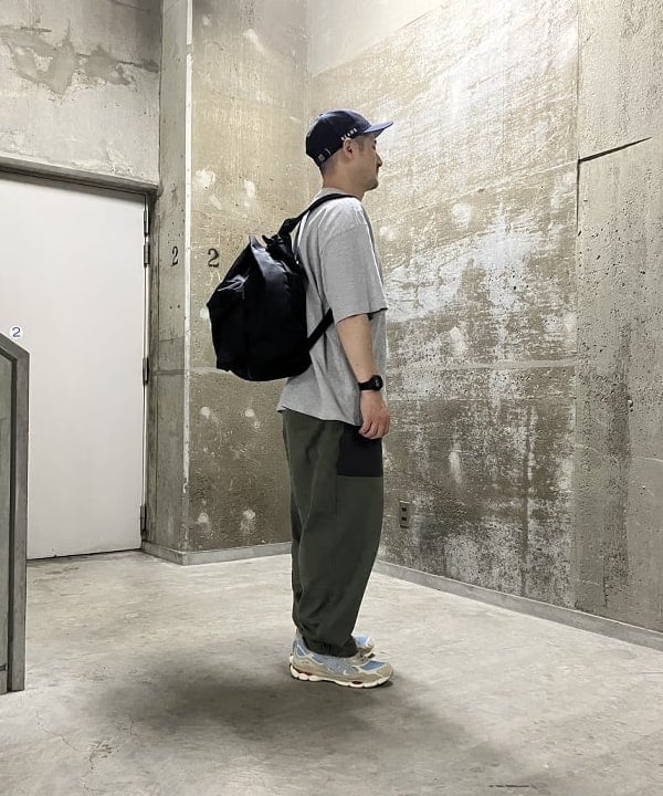 穴井 唯志さんの「BEAMS WOMEN｜【ビームスの百名品】NEW ERA &times; BEAMS / 別注 9Fifty Retro Crown Cap」を使ったコーディネート