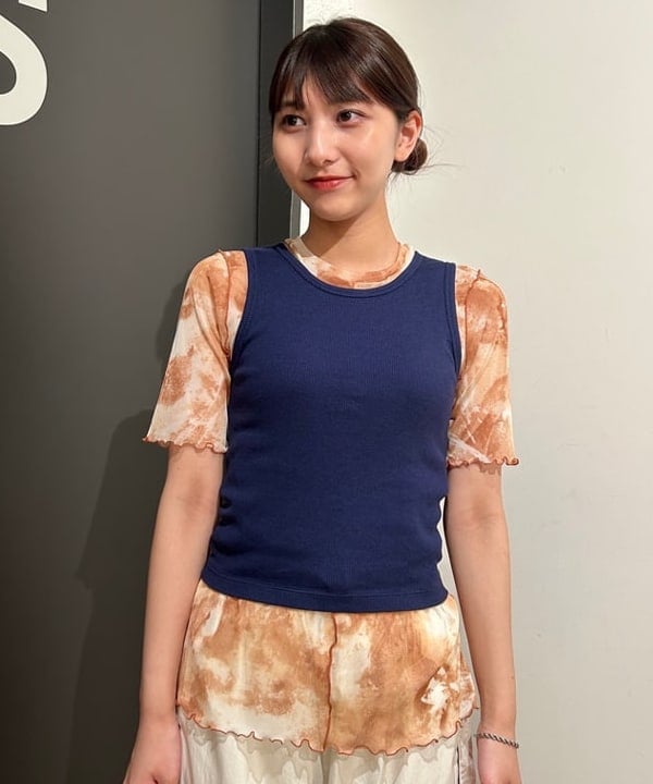 佐藤 亜美さんの「BEAMS WOMEN｜Ray BEAMS / プリント チュール メロー Tシャツ」を使ったコーディネート