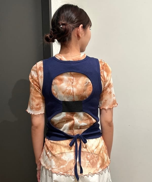 佐藤 亜美さんの「BEAMS WOMEN｜Ray BEAMS / プリント チュール メロー Tシャツ」を使ったコーディネート