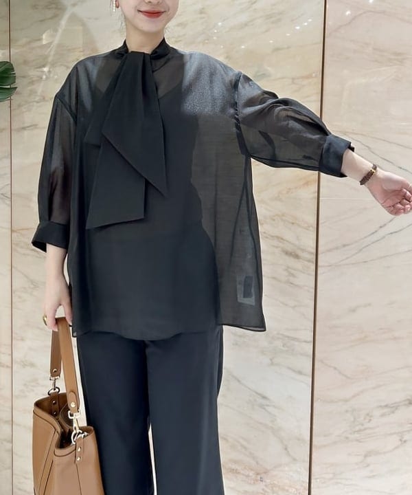 佐藤 美樹さんの「BEAMS WOMEN｜Demi-Luxe BEAMS / オーガンジー リボンタイ ブラウス」を使ったコーディネート