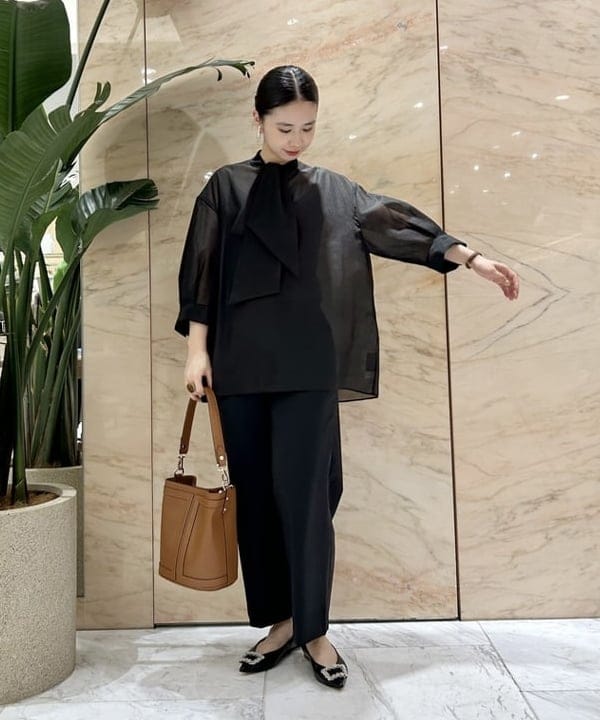 佐藤 美樹さんの「BEAMS WOMEN｜Demi-Luxe BEAMS / オーガンジー リボンタイ ブラウス」を使ったコーディネート