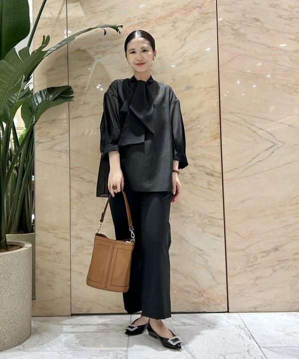 佐藤 美樹さんの「BEAMS WOMEN｜Demi-Luxe BEAMS / オーガンジー リボンタイ ブラウス」を使ったコーディネート