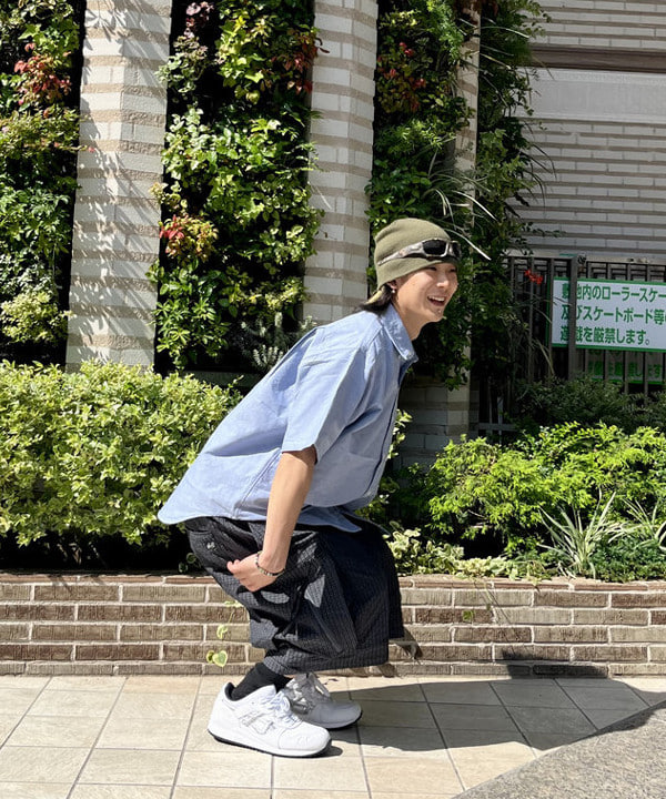 菊田 悠さんの「BEAMS WOMEN｜BEAMS / イージーフィット ボタンダウン シャツ」を使ったコーディネート