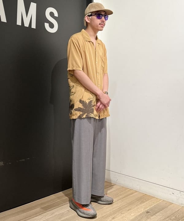 及川 晃さんの「BEAMS WOMEN｜GloFX / COLOR THERAPHY GLASSES」を使ったコーディネート