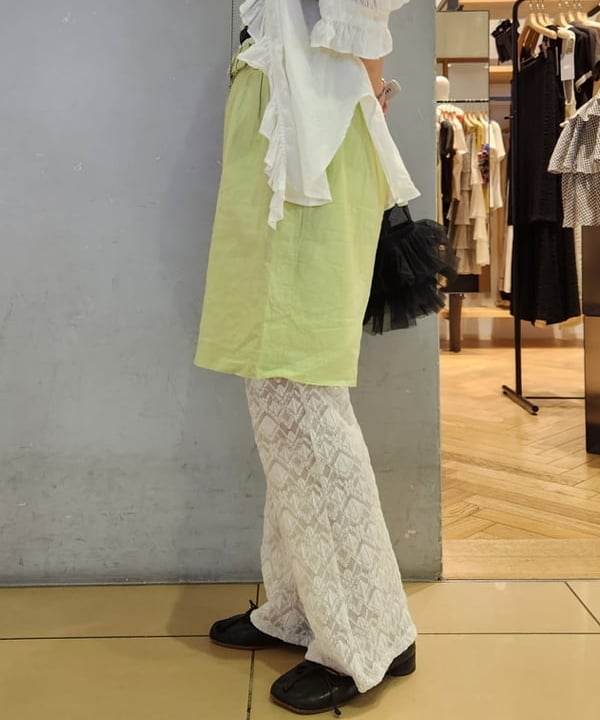 saori KATOさんの「BEAMS WOMEN｜DIR 69 / Tulle market bag」を使ったコーディネート