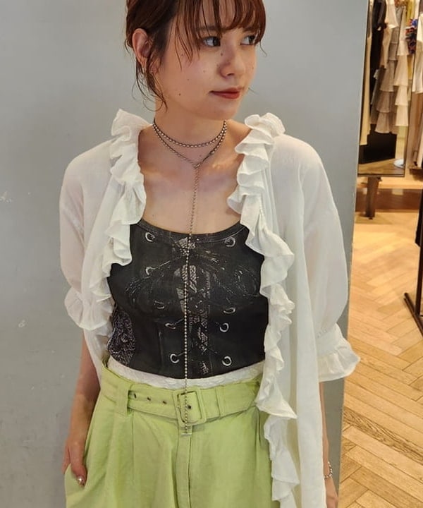 saori KATOさんの「BEAMS WOMEN｜DIR 69 / Tulle market bag」を使ったコーディネート