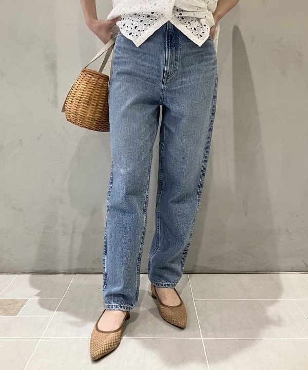 坂本 涼花さんの「BEAMS WOMEN｜upper hights / THE MISS デニムパンツ」を使ったコーディネート
