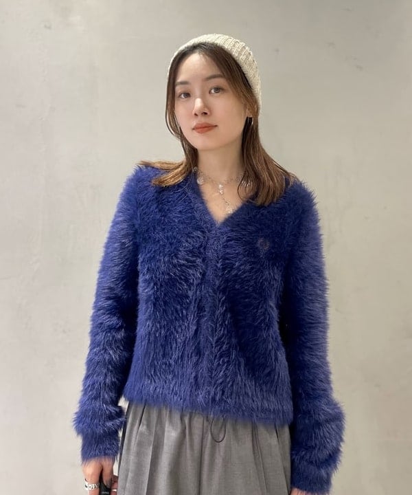 カタヤマ アヤさんの「BEAMS WOMEN｜サイド レース ラインパンツ」を使ったコーディネート