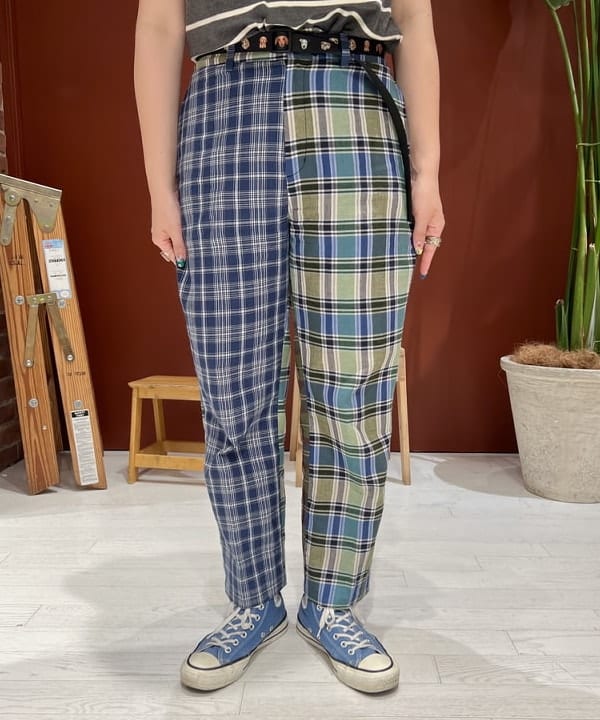 エノモト アミさんの「BEAMS WOMEN｜BEAMS BOY / イレギュラー カット バンダナ」を使ったコーディネート