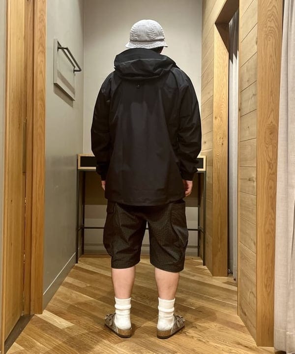 新里 京介さんの「BEAMS WOMEN｜BIRKENSTOCK &times; BEAMS / 別注 Zurich BONE PATTERN」を使ったコーディネート