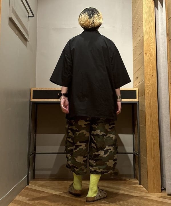三宅 康平さんの「BEAMS WOMEN｜BIRKENSTOCK × BEAMS / 別注 Zurich BONE PATTERN」を使ったコーディネート