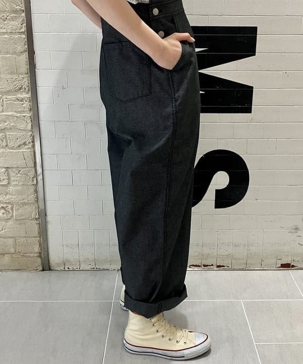 小原 もこさんの「BEAMS WOMEN｜PIKE / 別注 クリア ブレスレット」を使ったコーディネート