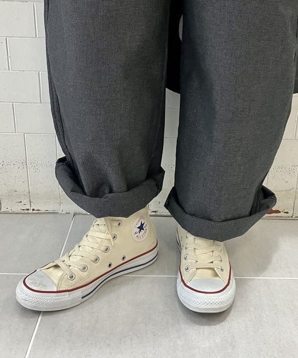 小原 もこさんの「BEAMS WOMEN｜PIKE / 別注 クリア ブレスレット」を使ったコーディネート