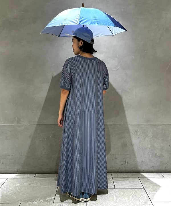 葵さんの「BEAMS WOMEN｜BEAMS BOY / 晴雨兼用 カラフル 長傘」を使ったコーディネート