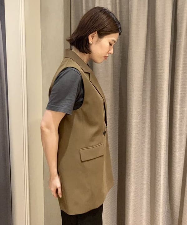 岡 妃呂美さんの「BEAMS WOMEN｜リネン リラクシーパンツ .M」を使ったコーディネート
