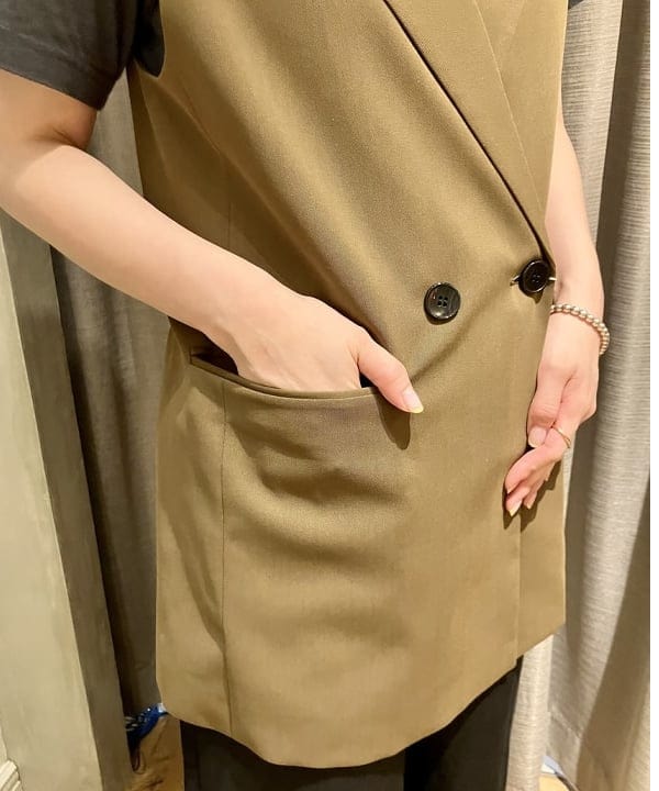 岡 妃呂美さんの「BEAMS WOMEN｜リネン リラクシーパンツ .M」を使ったコーディネート