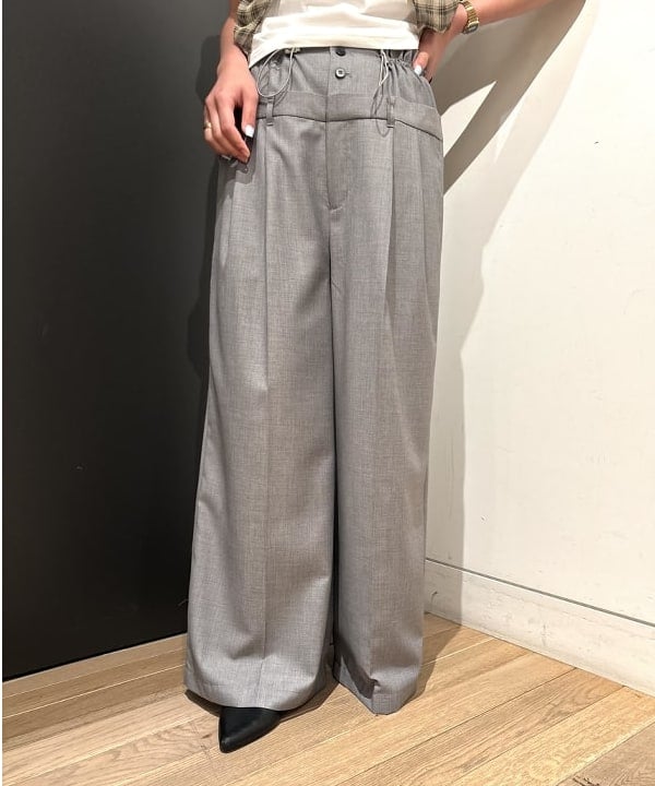 sakuraさんの「BEAMS WOMEN｜Available Today / LOVE ライト Tシャツ」を使ったコーディネート