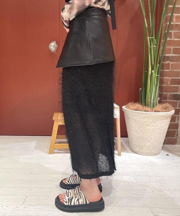 中江梨々香さんの「BEAMS WOMEN｜Ray BEAMS / ベルテッド ビスチェ」を使ったコーディネート