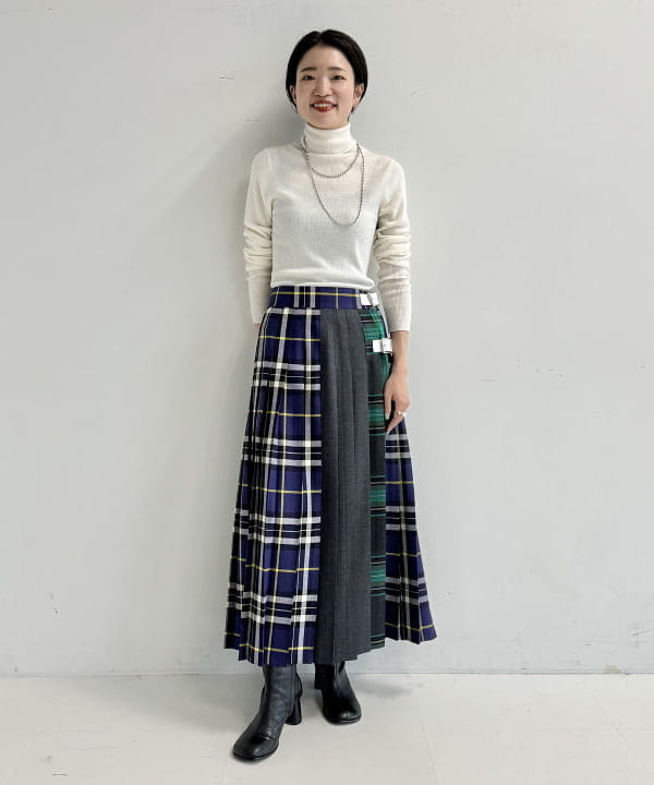 SANOさんの「BEAMS WOMEN｜O’NEIL OF DUBLIN / 別注 ウール クレイジー マキシスカート」を使ったコーディネート