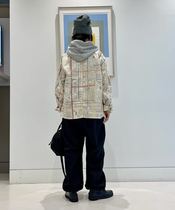 にしだてさんの「BEAMS WOMEN｜BRIEFING &times; BEAMS BOY / 別注 ヘルメット バッグ」を使ったコーディネート