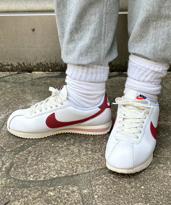 まつむさんの「BEAMS WOMEN｜Vガゼット ノースリーブ ワンピース」を使ったコーディネート