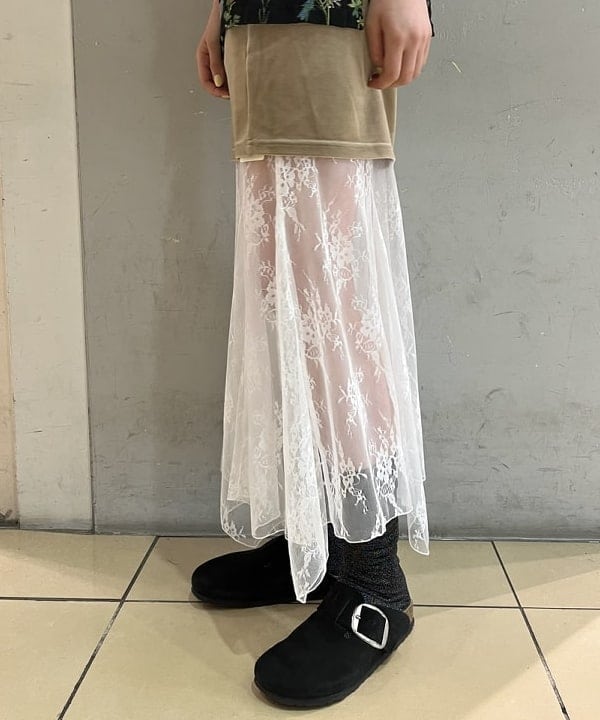神坂 莉子さんの「BEAMS WOMEN｜Luminarico / フリル バッグ M」を使ったコーディネート