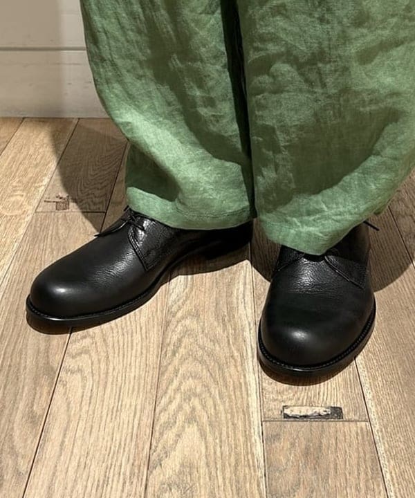 及川 晃さんの「BEAMS WOMEN｜ARCOLLETTA PADRONE × BEAMS / 別注 4EYE PLAIN TOE SHOES」を使ったコーディネート