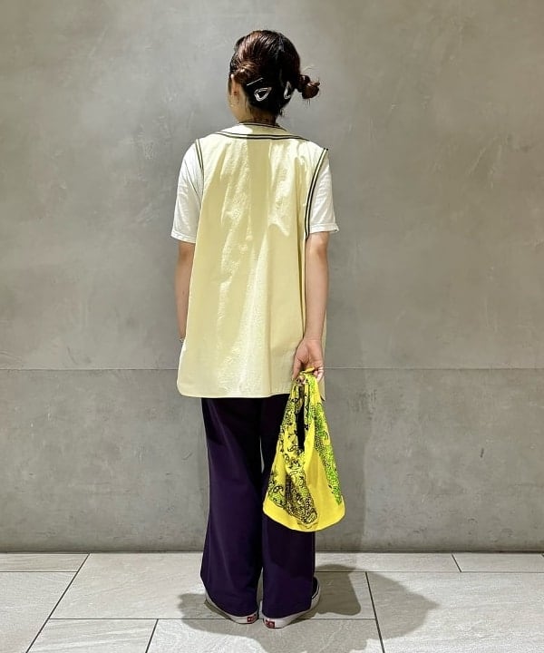 吉野 多恵さんの「BEAMS WOMEN｜BEAMS BOY / イレギュラー バンダナ バッグ」を使ったコーディネート