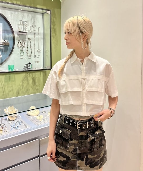 イトウミサキさんの「BEAMS WOMEN｜Ray BEAMS / ティアード クロップド シャツ」を使ったコーディネート