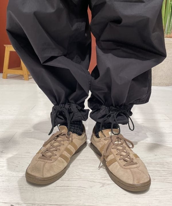 サカサイスズカさんの「BEAMS WOMEN｜BEAMS BOY / US ARMY オーバー パンツ」を使ったコーディネート