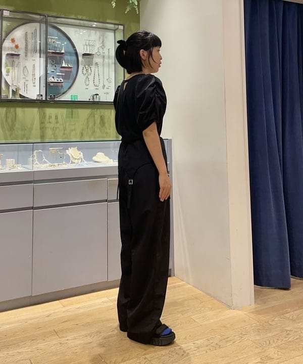 キホさんの「BEAMS WOMEN｜Ray BEAMS / ガーターベルト ワイド パンツ」を使ったコーディネート