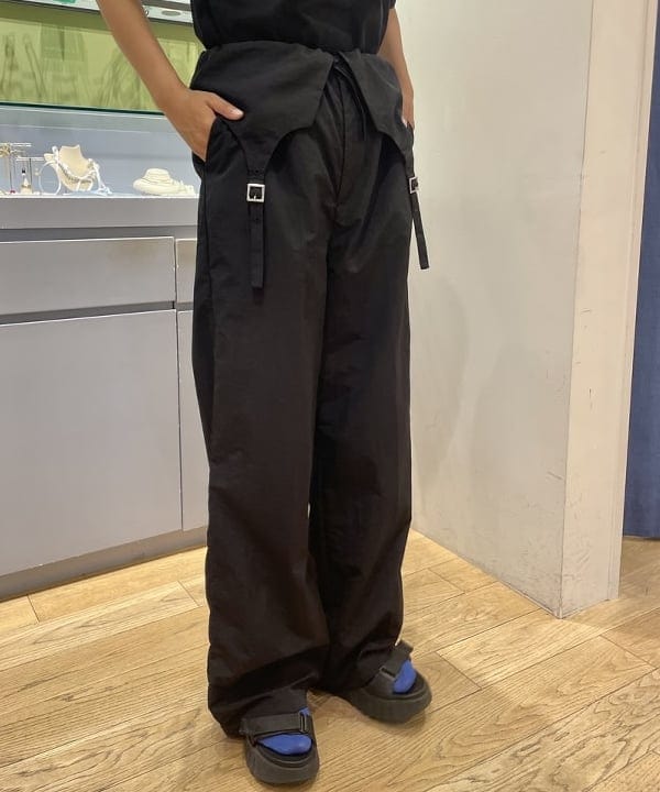 キホさんの「BEAMS WOMEN｜Ray BEAMS / ガーターベルト ワイド パンツ」を使ったコーディネート