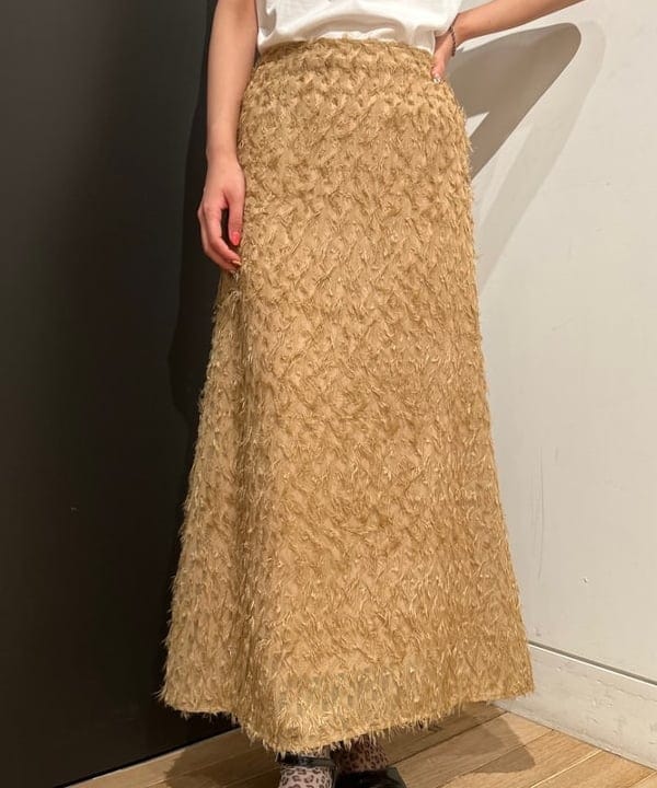 佐藤 亜美さんの「BEAMS WOMEN｜ｍanipuri / レオパード シルクスカーフ LARGE」を使ったコーディネート