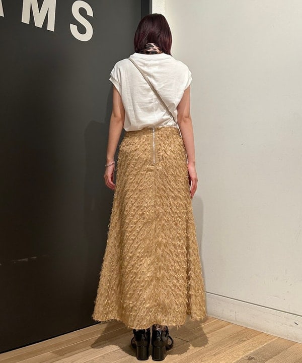 佐藤 亜美さんの「BEAMS WOMEN｜ｍanipuri / レオパード シルクスカーフ LARGE」を使ったコーディネート