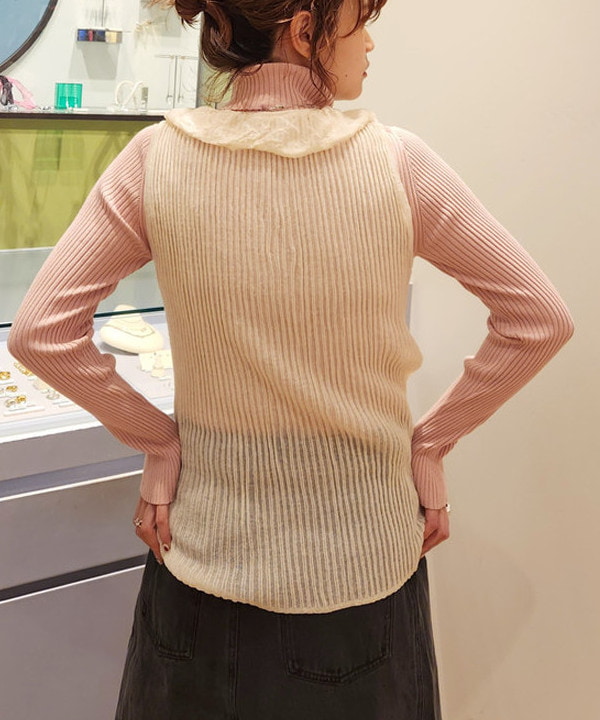 saori KATOさんの「BEAMS WOMEN｜14G リブ タートル ニット」を使ったコーディネート