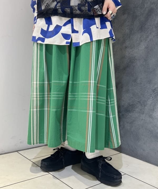 yokoyama shionさんの「BEAMS WOMEN｜BEAMS BOY / 樹脂 パール ロング ネックレス」を使ったコーディネート