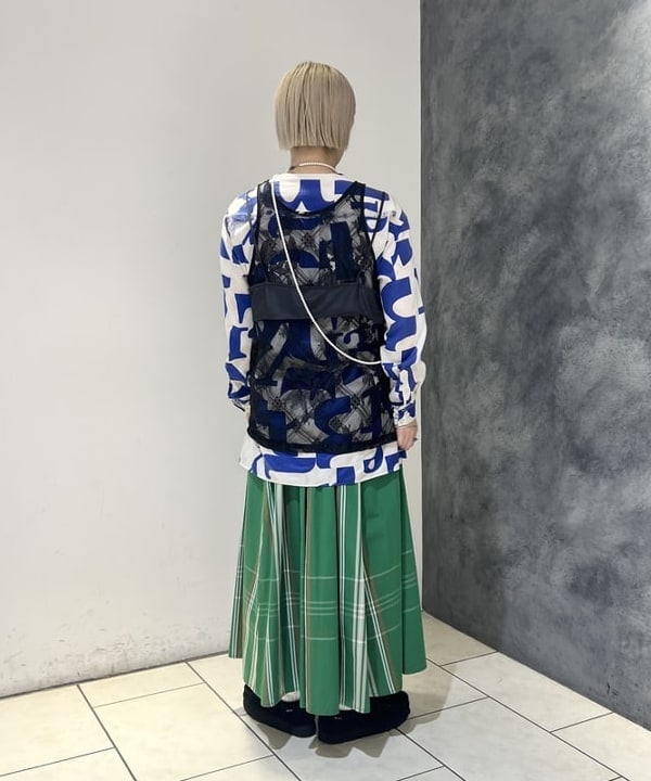 yokoyama shionさんの「BEAMS WOMEN｜BEAMS BOY / 樹脂 パール ロング ネックレス」を使ったコーディネート
