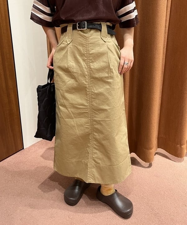 るーたまさんの「BEAMS WOMEN｜BEAMS BOY / チノ タイト スカート」を使ったコーディネート