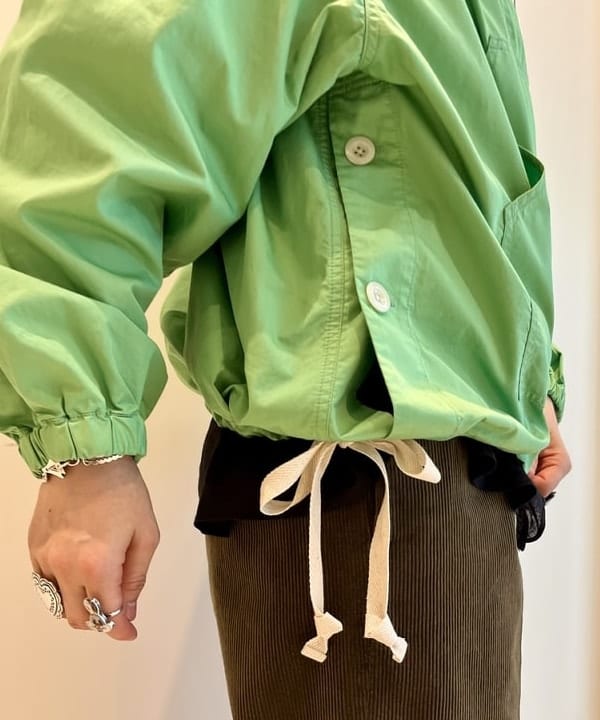 木村 梨香さんの「BEAMS WOMEN｜サイド ボタン アノラック」を使ったコーディネート