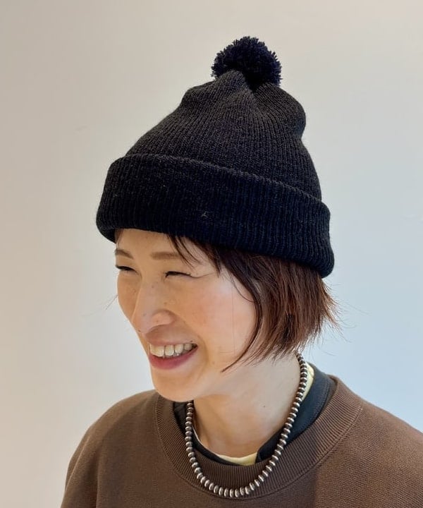木村 梨香さんの「BEAMS WOMEN｜Champion / 別注 ロゴリバースウィーブ(R) クルーネック スウェット 24AW」を使ったコーディネート